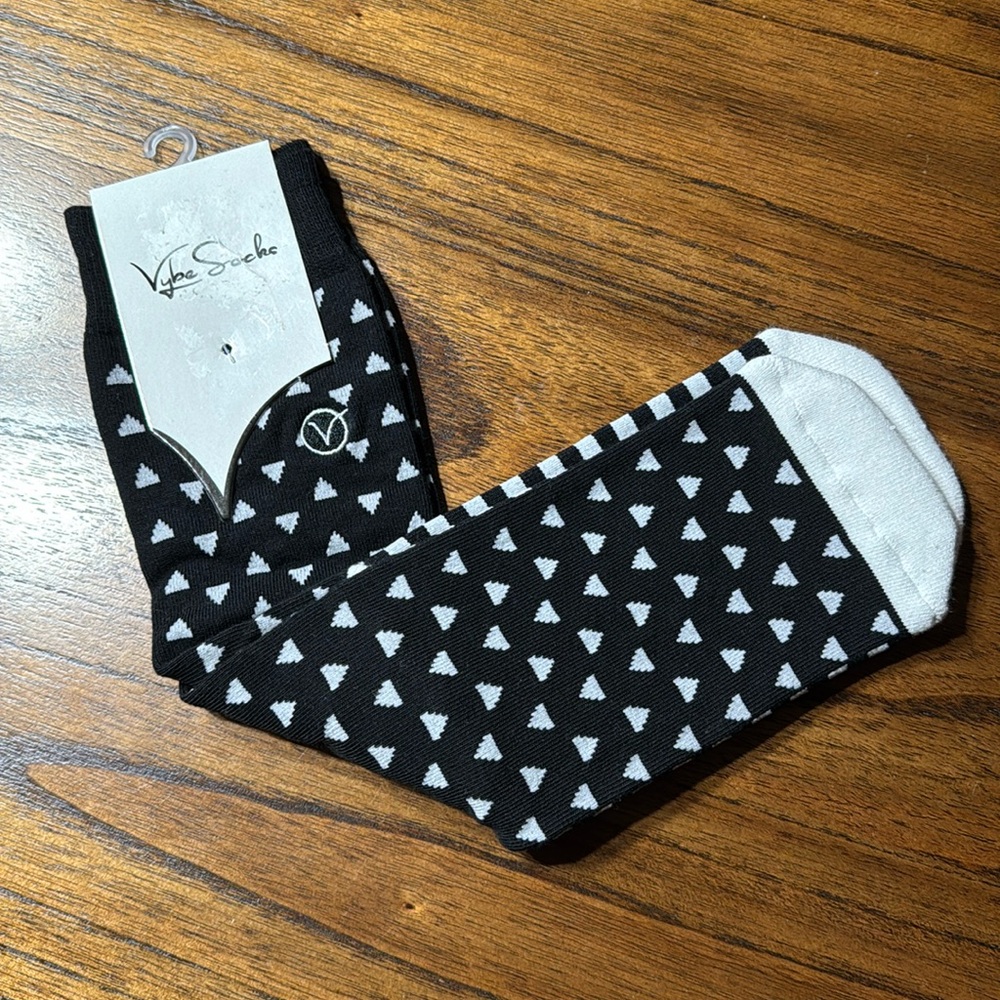 Vybe Socks Women’s Size 6-12 NWT
